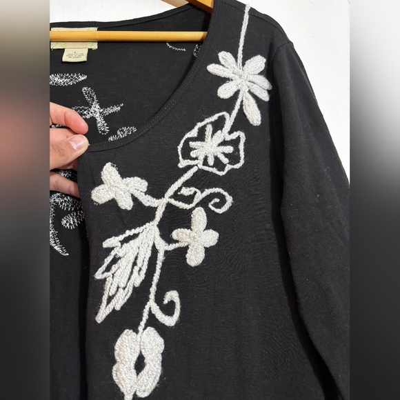 100% Cotton Natural Impressions Black and White Embroidered Cardigan - Picture 2 of 5